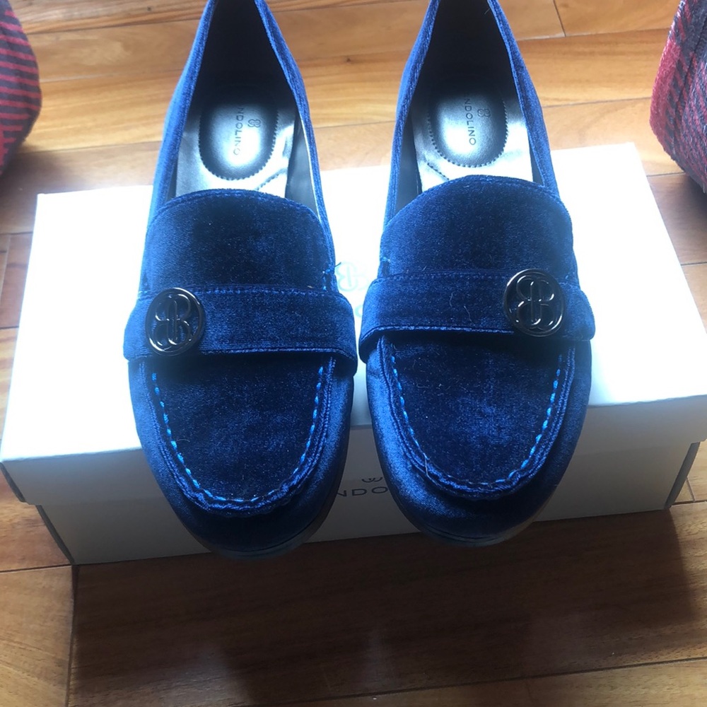 blue Bandilino shoes (velvet)